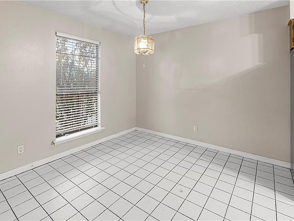 5th image of 1448 Carrollton Ave APT 208