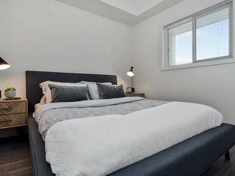 2370 Pacific Way — Photo 6