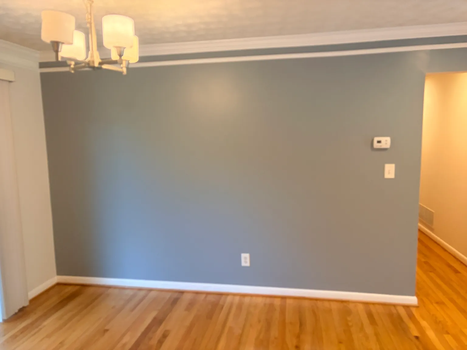 5 bed, 2408 sqft, $2,900 — Photo 4