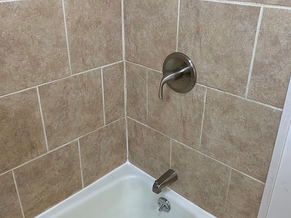4th image of 1719 E Cloaninger Ave APT B