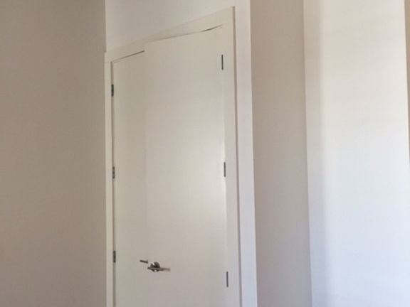 5th image of 323 Stanhope St APT 2HR