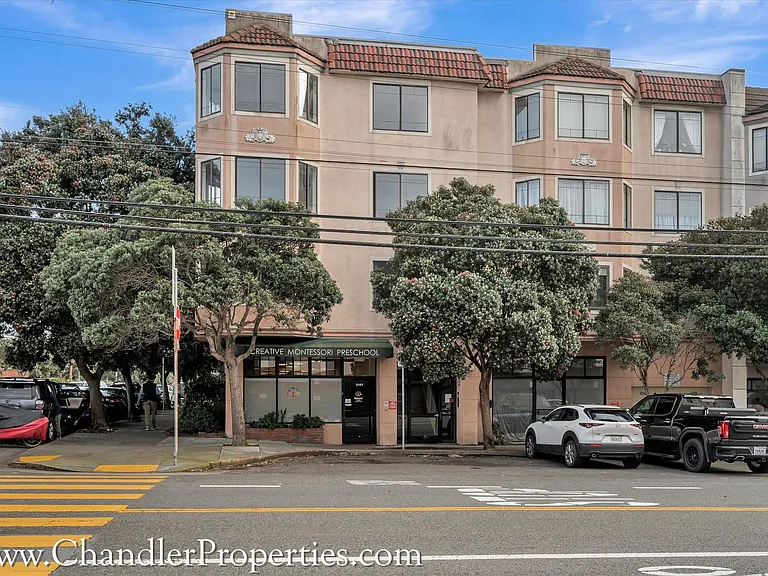 3111 Vicente St — Photo 24