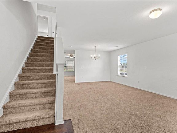 4th image of 111 Hickory Knob Ln