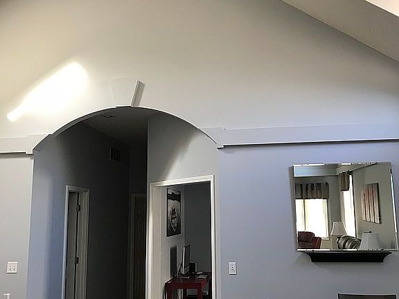 5th image of 410 W Somersbe Pl