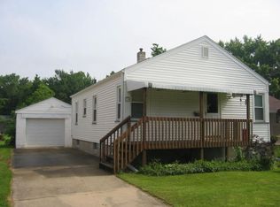 214 E Fremont St, Ottawa, IL 61350