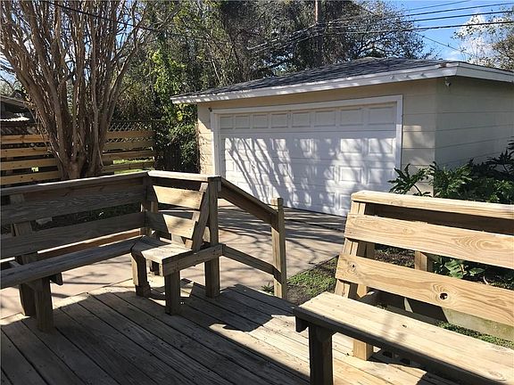 2nd image of 1026 Driftwood Pl