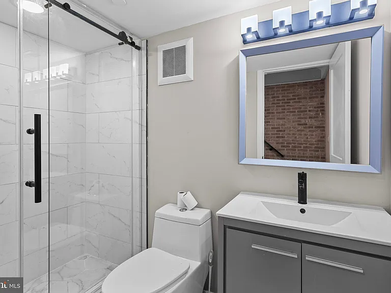 2528 N Hope St #1 — Photo 17