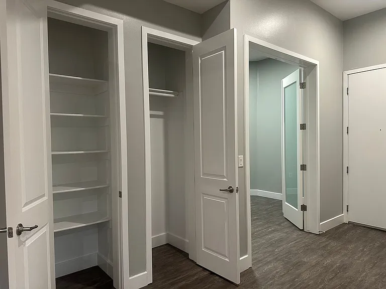 Axis 2300 Apartments — Photo 141