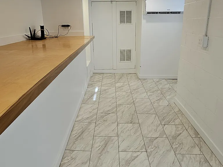 1208 Byrne Ave #BASEMENT — Photo 2