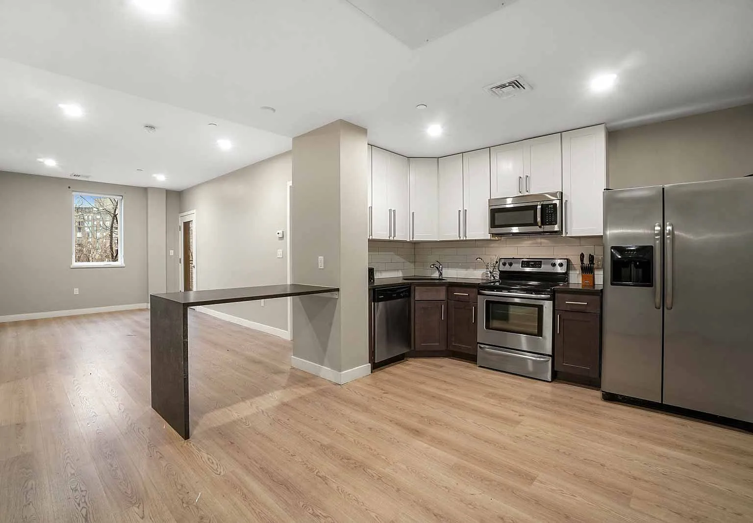 Walter Huntington Apartments — Photo 1