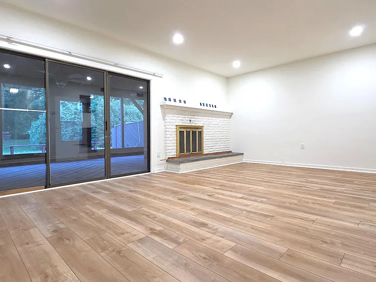 25 Village Dr — Photo 12