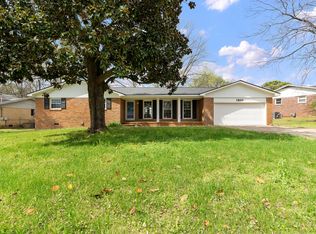 1801 Carson Ln NW, Huntsville, AL 35816
