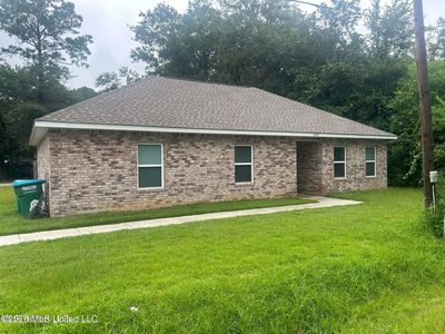 3204 Seahorse Rd, Gautier, MS, 39553
