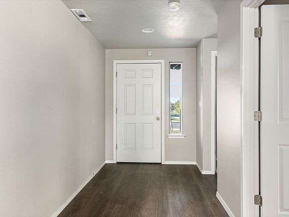 2nd image of 627 Marysville Way