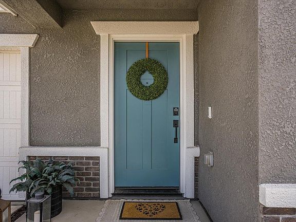 3rd image of 1048 Stonebridge Avenue