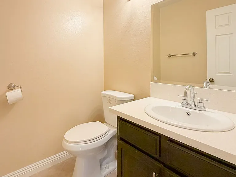 2621 Plaza Del Amo #519 — Photo 8
