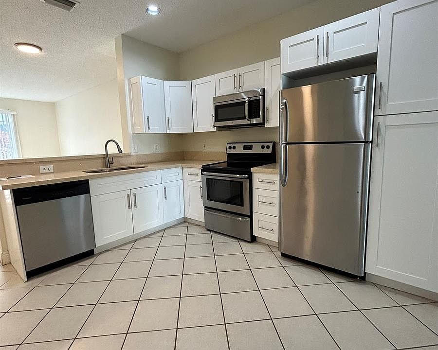 1st image of 3932 San Simeon Ln