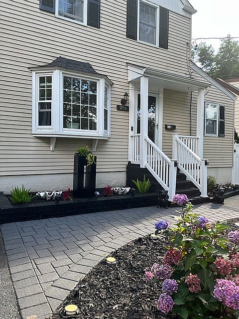 2nd image of 291 Midland Ave