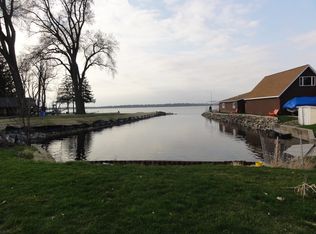 4507 Winnequah Rd, Monona, WI 53716