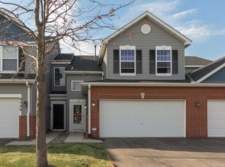 8522 Grove Cir, Shakopee, MN 55379