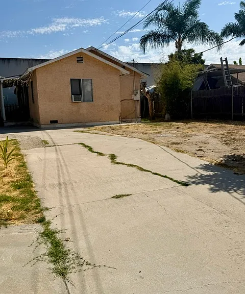 Driveway at front yard