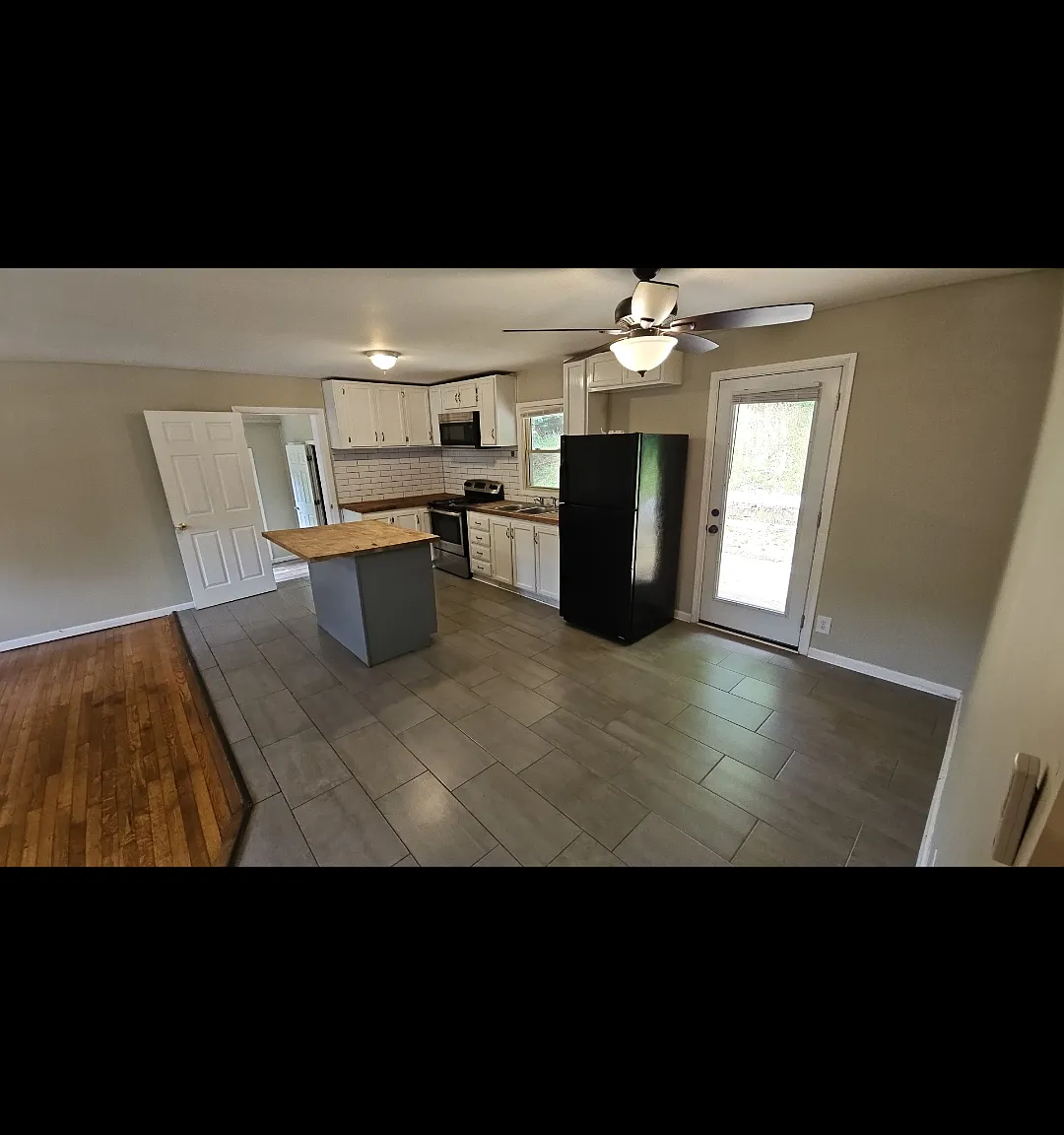 4 bed, 1253 sqft, $1,700 — Photo 3