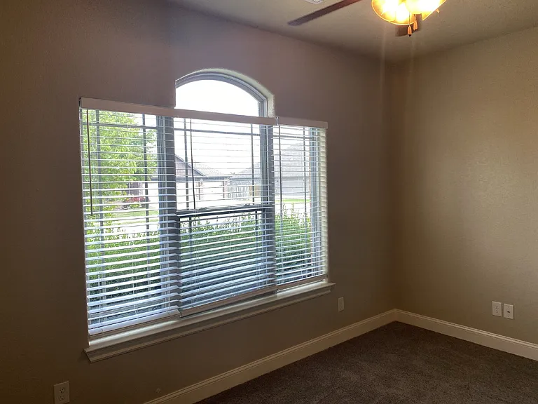 6202 W Sage Dr — Photo 11