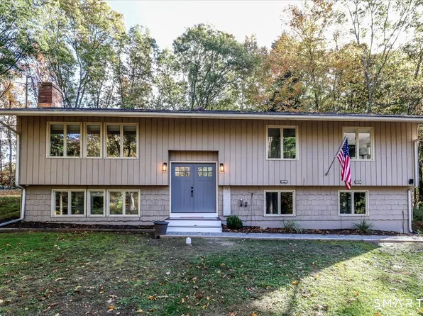 9 Grays Plain Road, Newtown, CT 06482