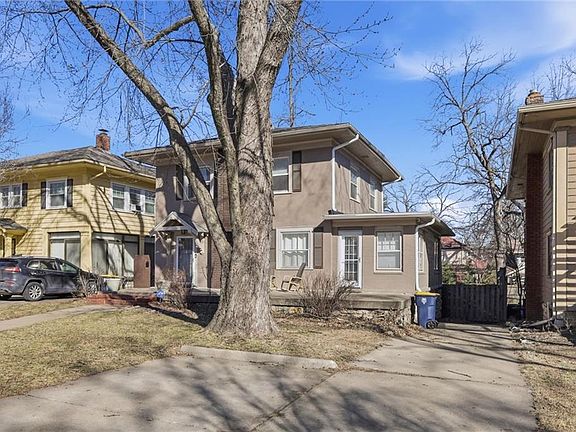 2nd image of 5921 Wornall Rd