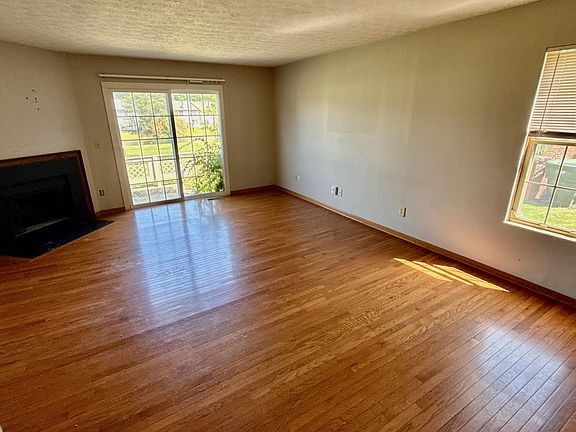 2nd image of 5932 Aqua Bay Dr