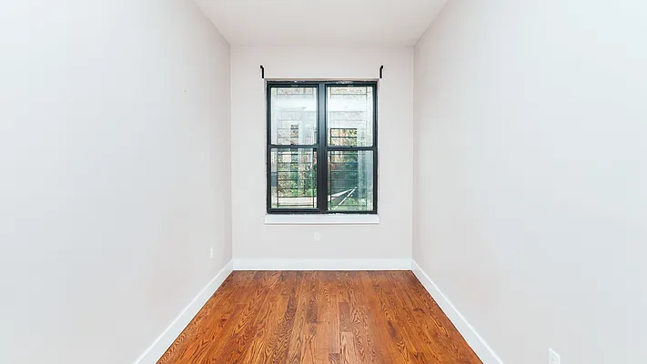 Rented by Nooklyn NYC LLC | media 9