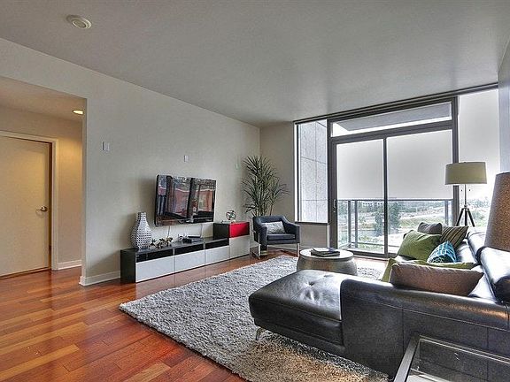 2nd image of 38 N Almaden Blvd Unit 815