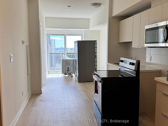 3rd image of 2825 Jane St #1007