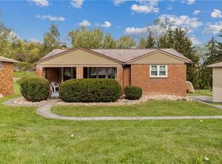 121 Hollywood Dr, Clairton, PA 15025