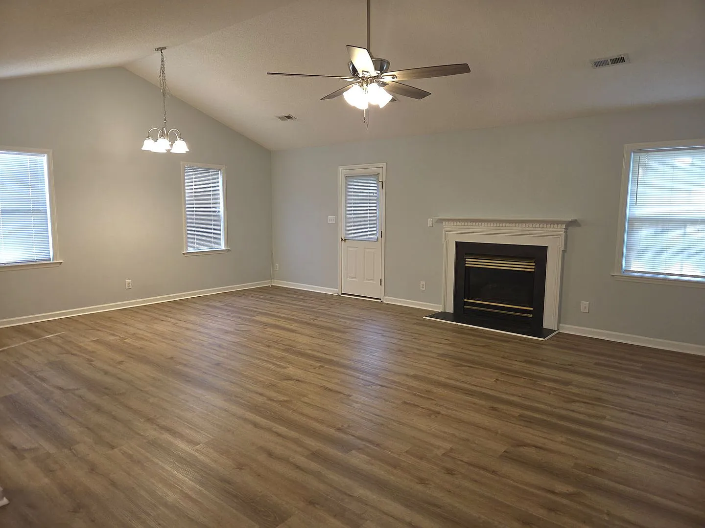 2025 Ardmore Village Lane — Photo 4