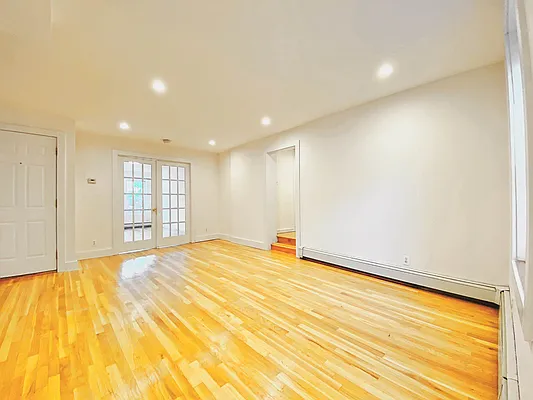 Rented by Douglas Elliman | media 23