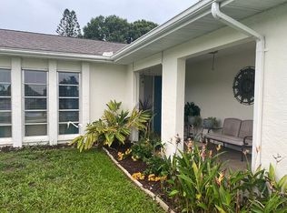 214 Parkview Dr, Venice, FL 34293