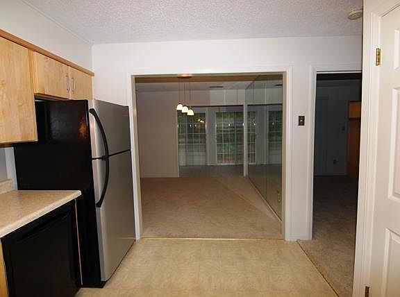 5th image of 9F Pinehurst Manor