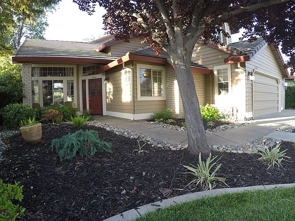 4th image of 5906 Blackstone Dr