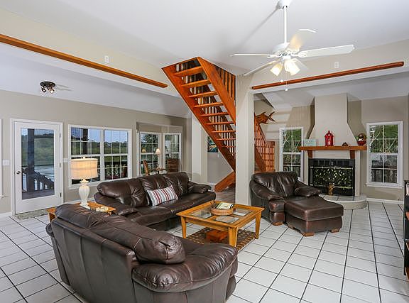 3rd image of 350 Kettle Harbor Dr