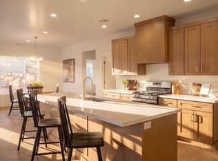 422 S Carling St, Colorado City, AZ 86021