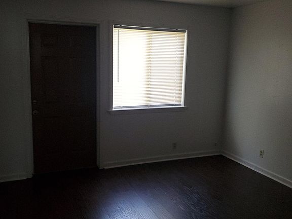 5th image of 1917 Oakdale Ave #F