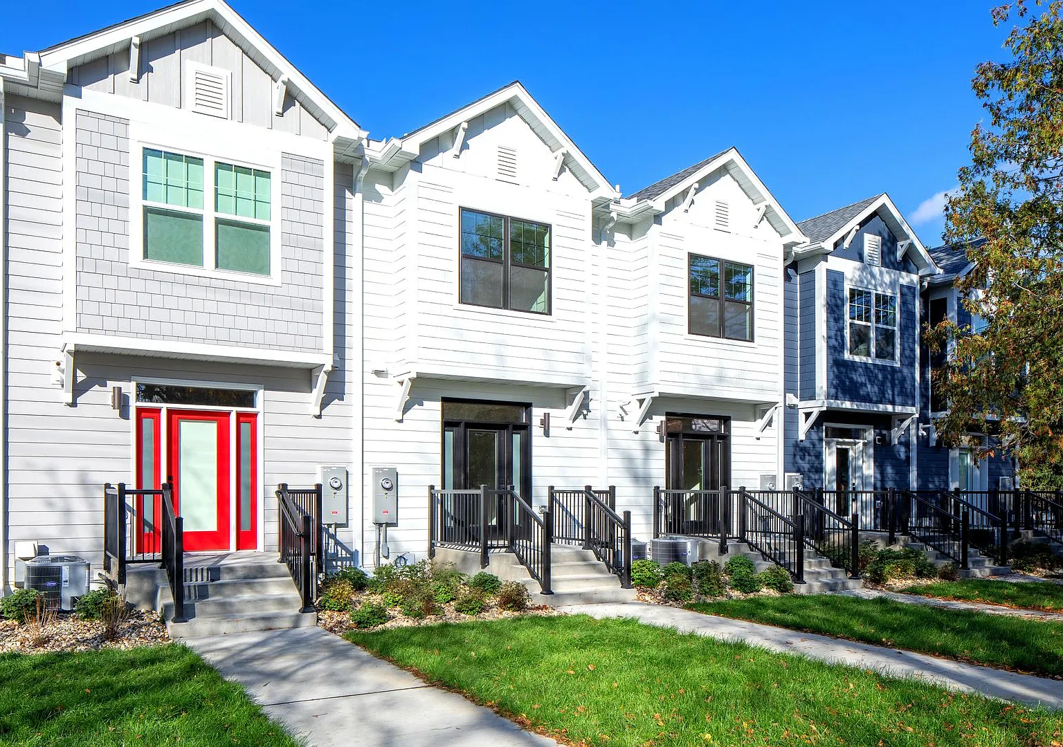 Legacy Townhomes — Photo 1