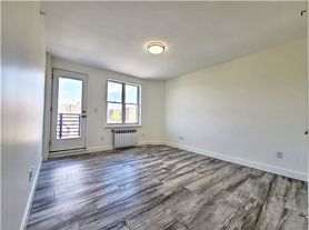106 Remsen Ave