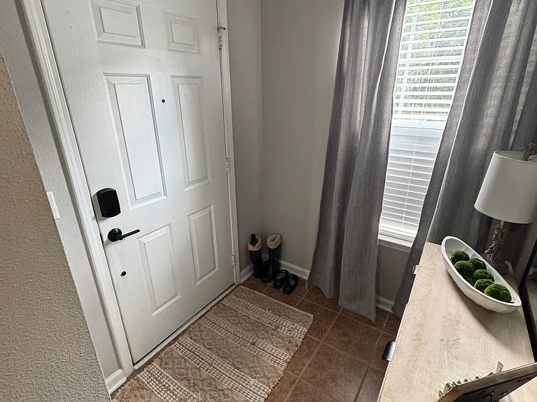 123 Travertine Cir — Photo 7