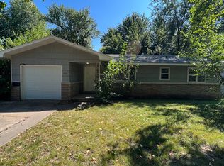 450 S Villa Rose Ave, Springfield, MO 65802