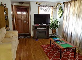 5 Marlborough St, Cranston, RI 02910