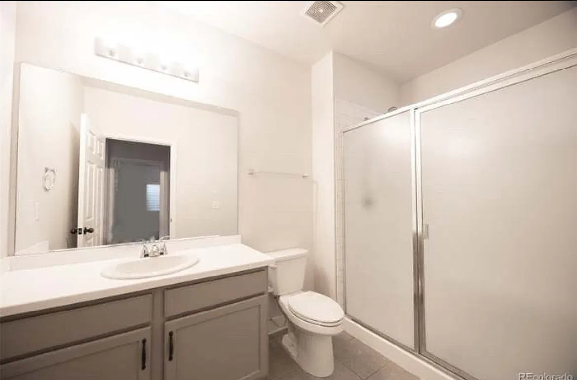 12652 Glencoe St — Photo 3