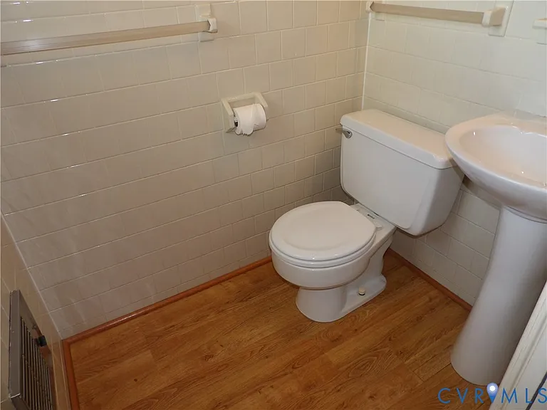 3813 Johnson Rd — Photo 29