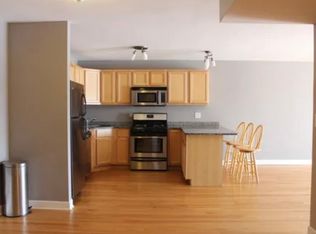 16W625 Mockingbird Ln, Willowbrook, IL 60527